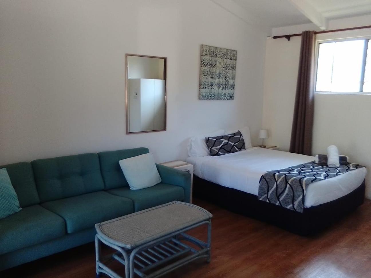 Forster And Wallis Lake Motel ภายนอก รูปภาพ